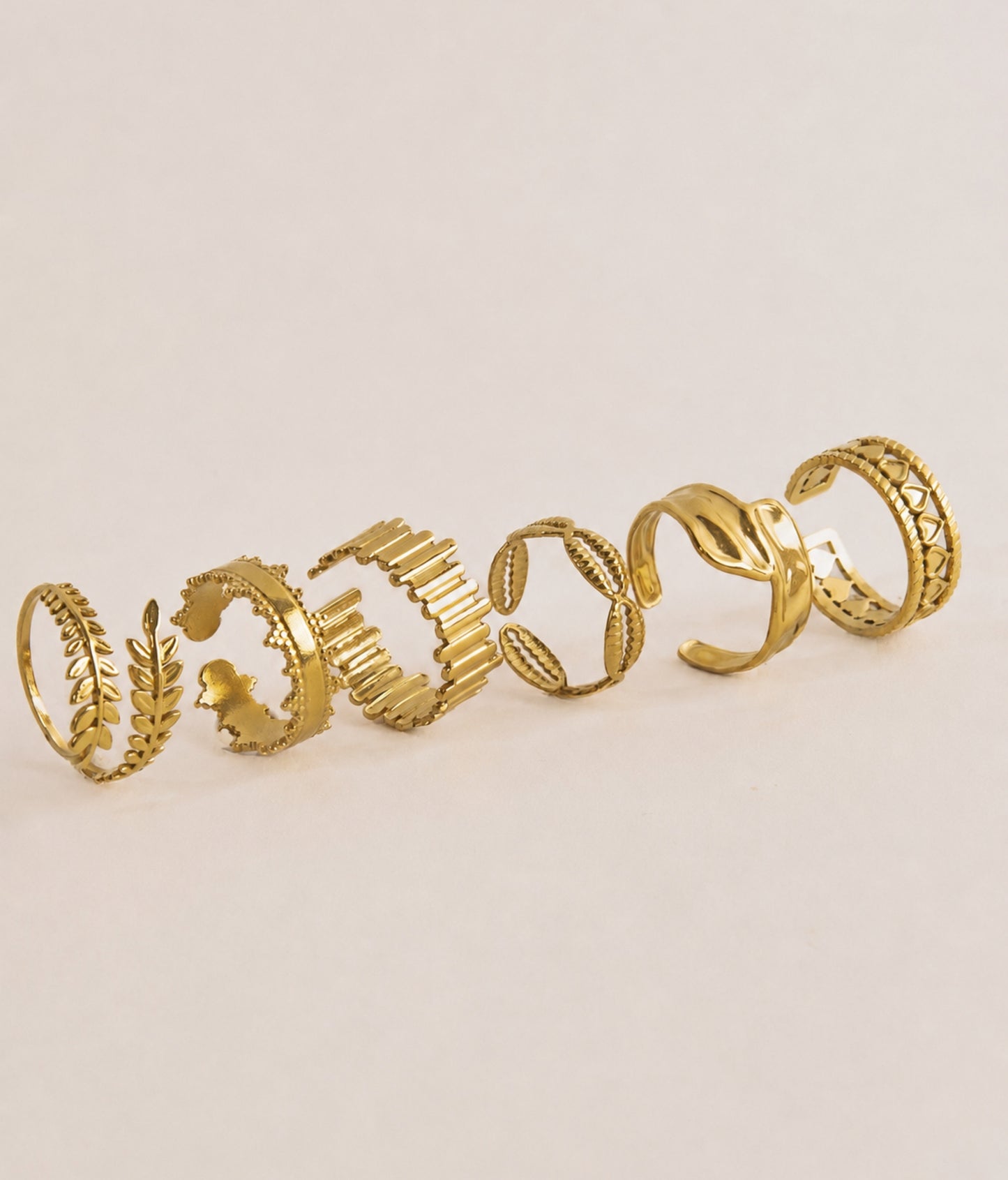 18k Gold plated queen ring