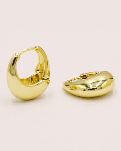 Petites boucles d'oreilles ovales plaquées or 14 carats